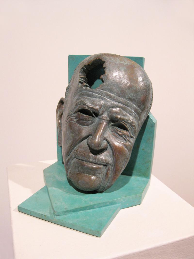 Presidente G.Fernández Albor, bronce, 42x36x2,5cm, base 34x36x2,5cm